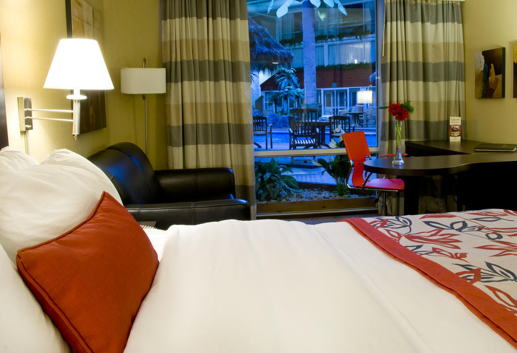Ramada Plaza Crystal Palace Dieppe Rum bild