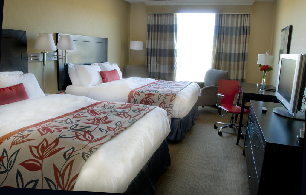 Ramada Plaza Crystal Palace Dieppe Rum bild